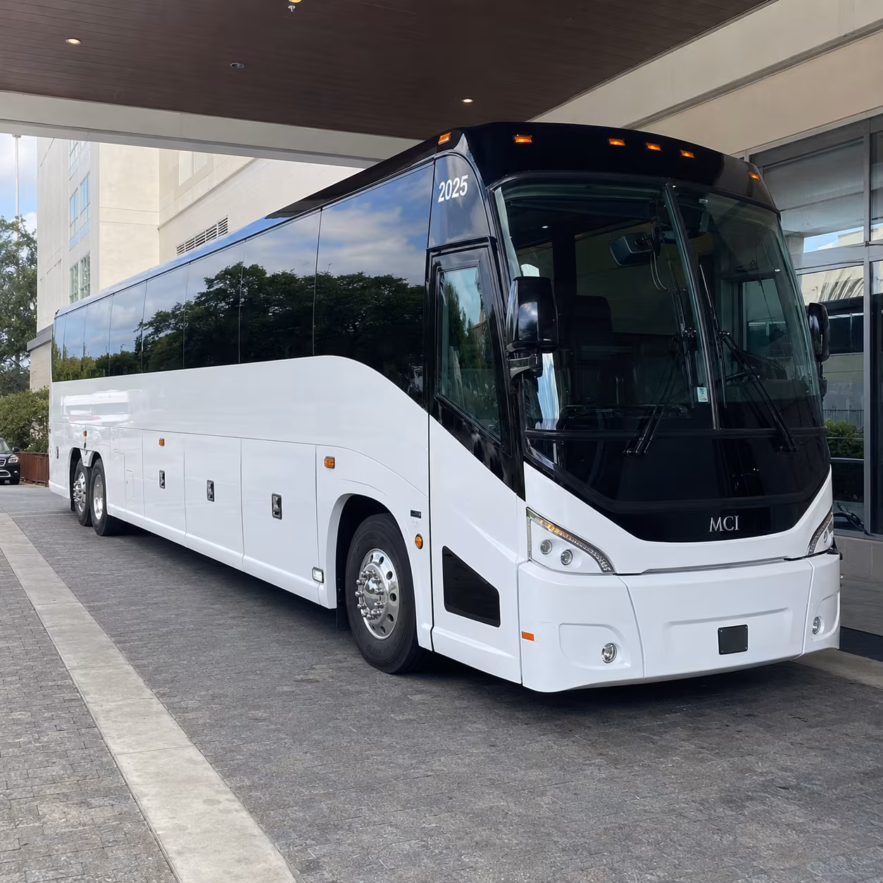 odessa 54 passenger charter bus