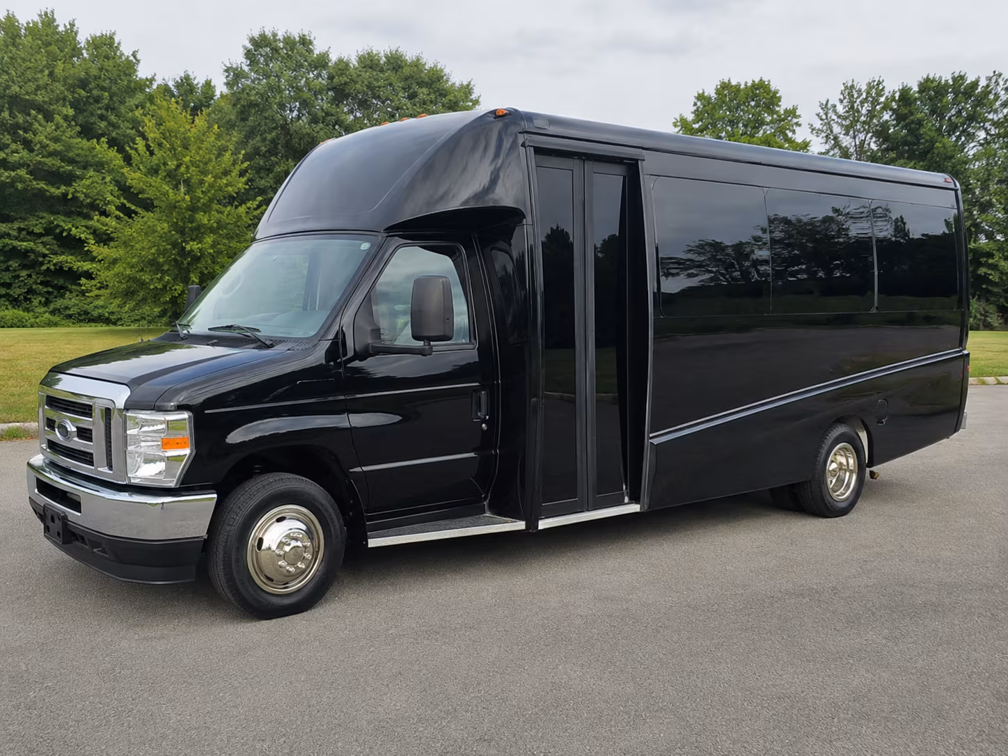 reserve transportation for your next wine tour 3